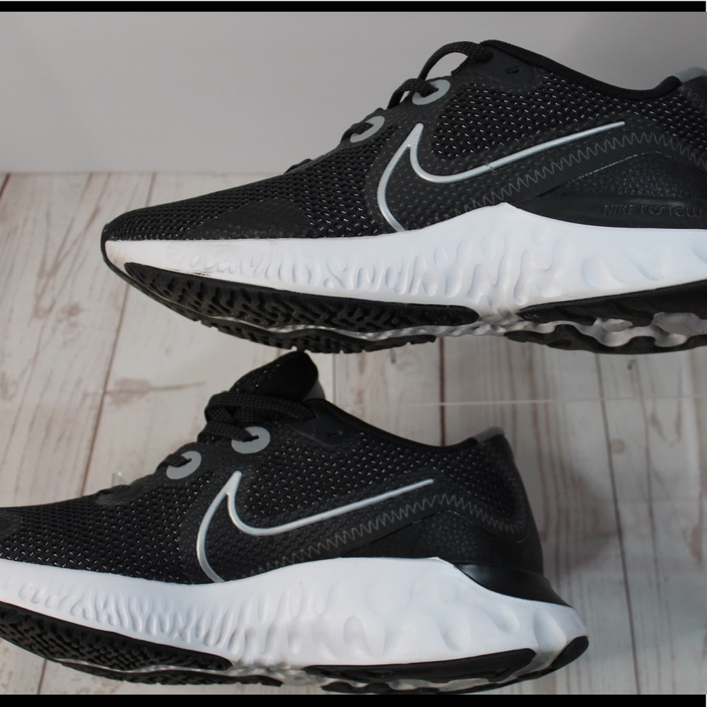 Nike renew athletic shoes